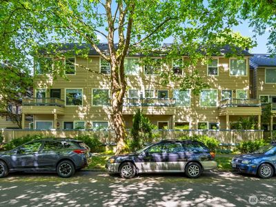 1717 16th Avenue #10, Seattle, WA, 98122