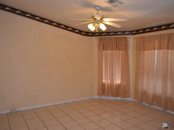 4th image of 1358 E San Luis Ln