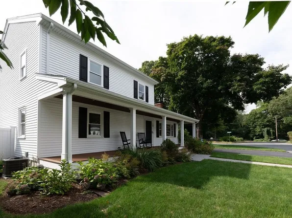 18 Belmore Rd, Natick, MA 01760