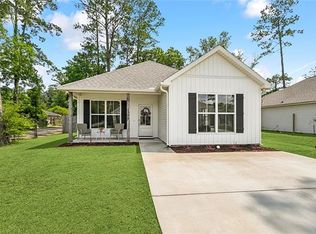 1504 Penrose St, Mandeville, LA 70448