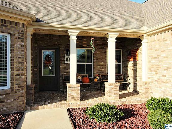 4th image of 785 County Road 580