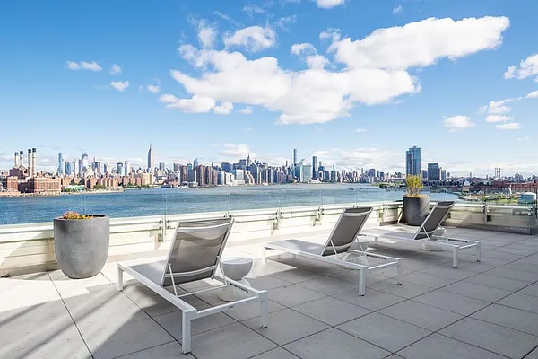 Rented by Clinton Management | media 118