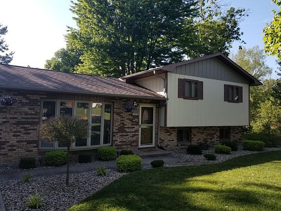 4th image of 205 Woodland Dr