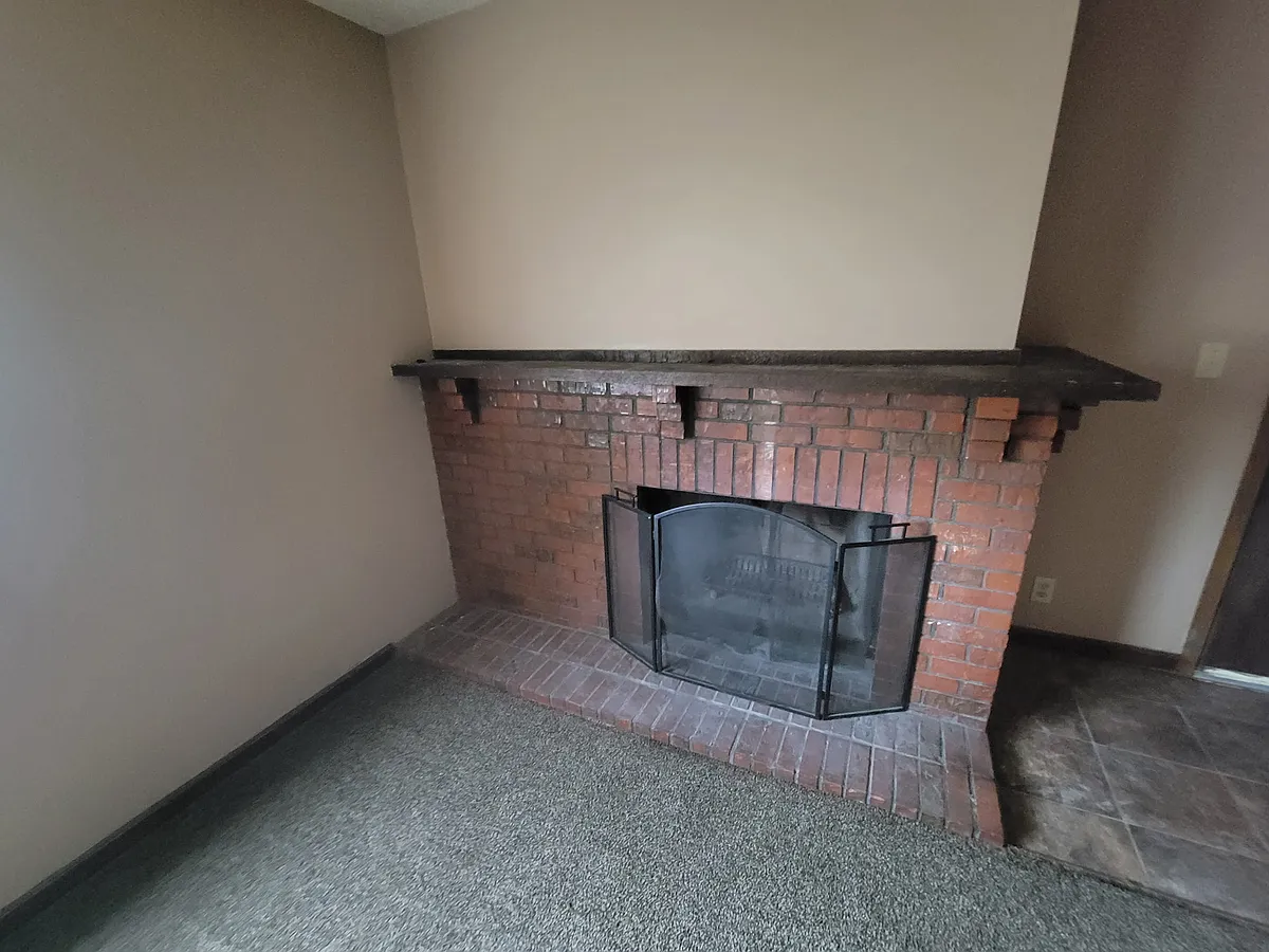 Building Photo - 1133 B St #4