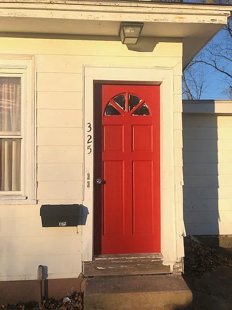 2 bed, 1200 sqft, $1,200 — Photo 2