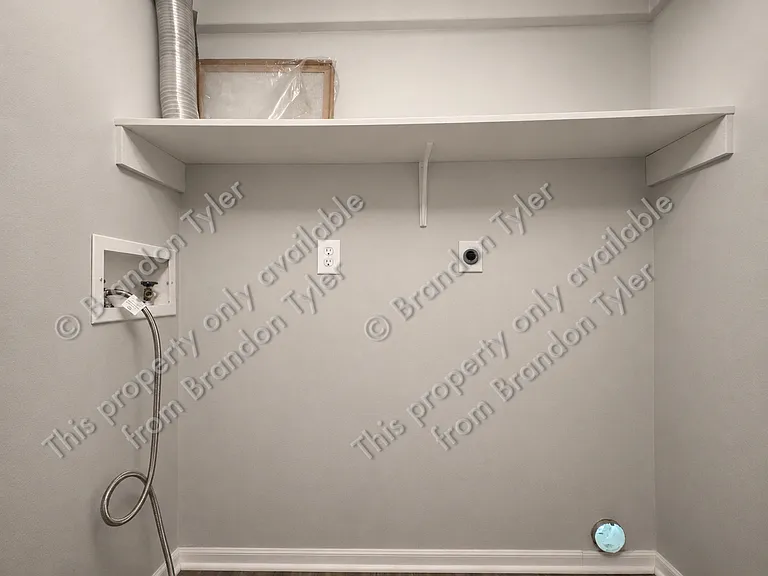 701 S 40th St — Photo 11
