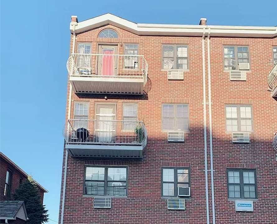 2nd image of 4009 68th St
