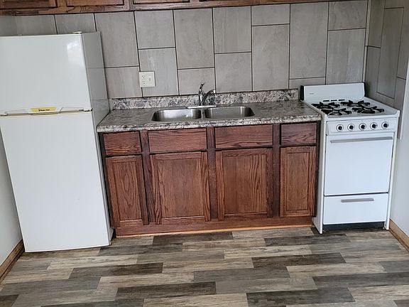 2nd image of 6521 W Beloit Rd #4