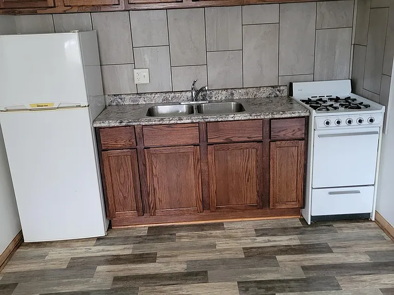 6521 W Beloit Rd #4 — Photo 2