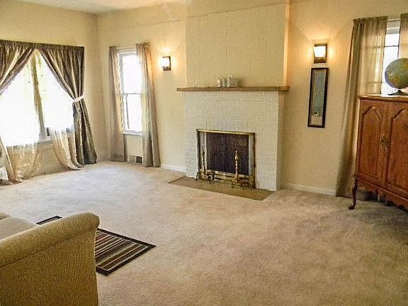 5th image of 2415 Saint Charles Ave