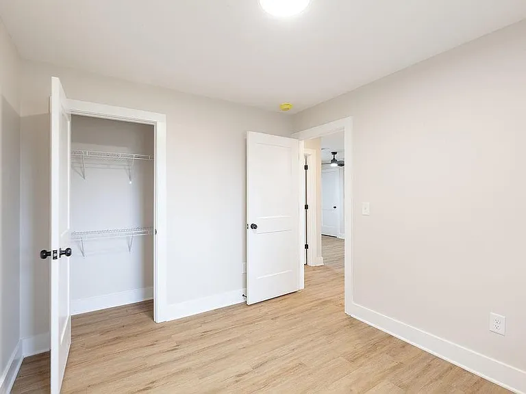 396 Linden Ave NE #202 — Photo 4