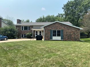 6921 N Flamingo Ct, Peoria, IL 61614