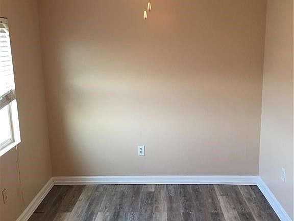 5th image of 5226-28 E Lemans St