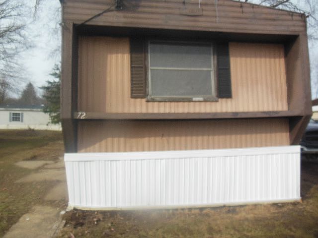 2nd image of 72 Pinewood Ln #72