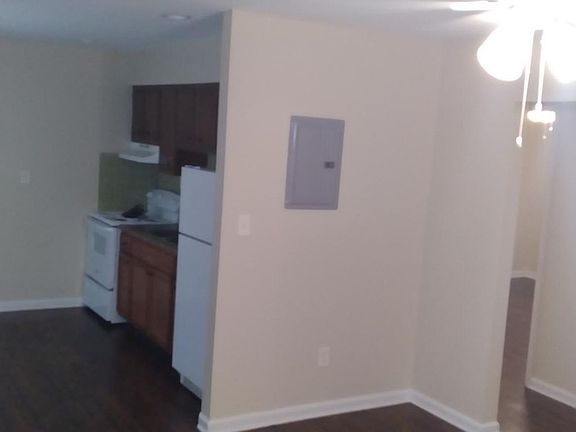 3rd image of 4311 Norbrook Dr APT 2