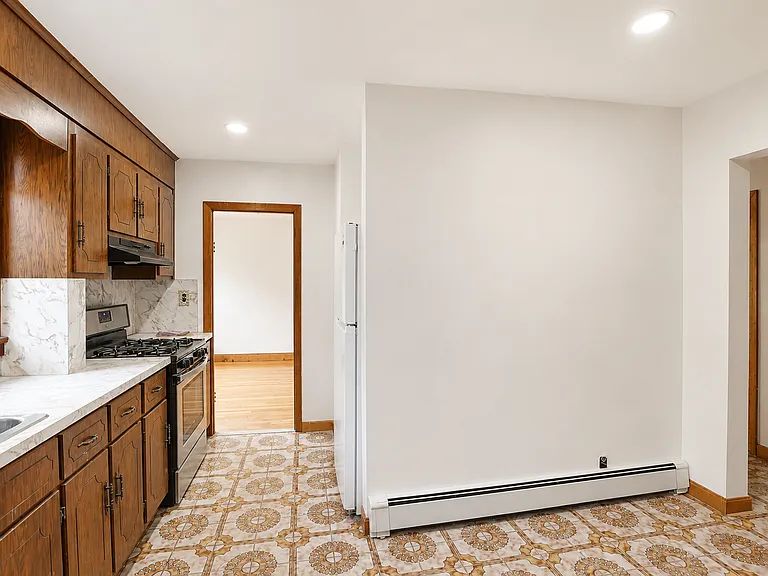 53 Sycamore St #1 — Photo 8