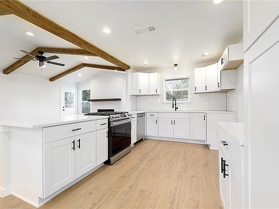 5th image of 9204 Collinfield Dr