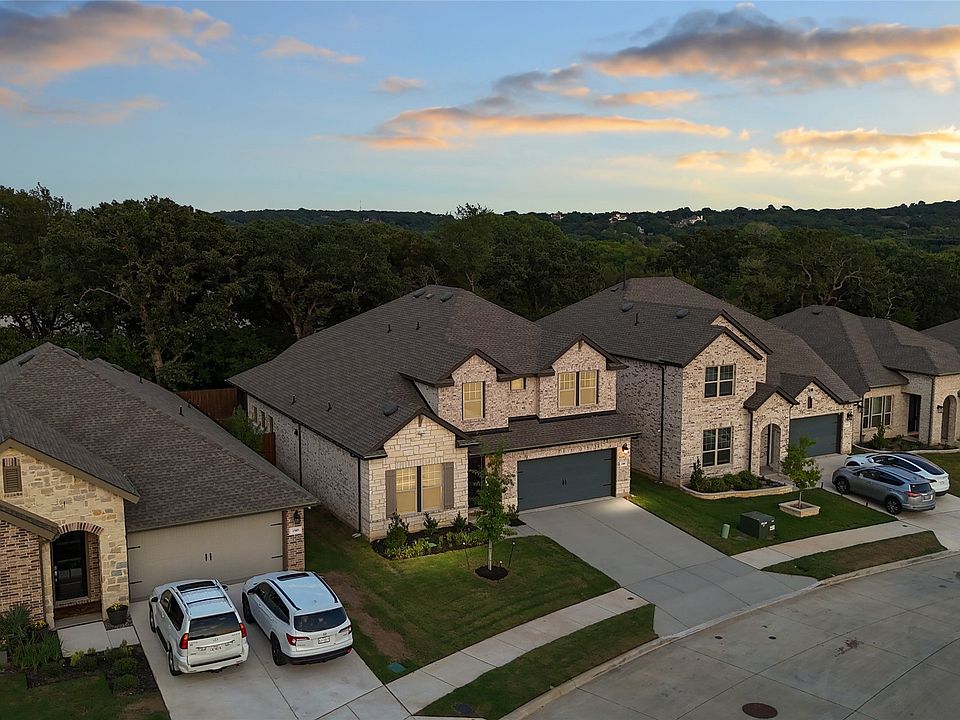 1st image of 1509 Woodford Pl