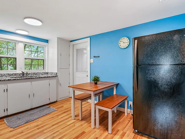 822 N Ann St — Photo 12