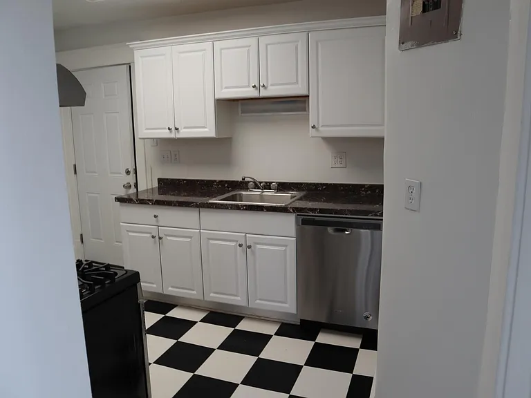 1292 Hertel Ave #2 — Photo 5