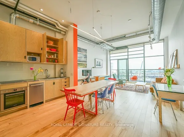 43 Hanna Ave #715, Toronto, ON M6K 1X1