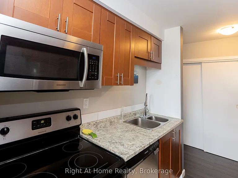 2418 Trout Lake Rd #7 — Photo 9