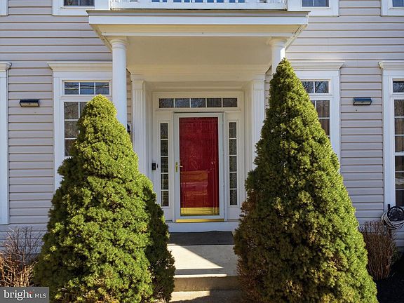 5th image of 2182 Oak Forest Dr