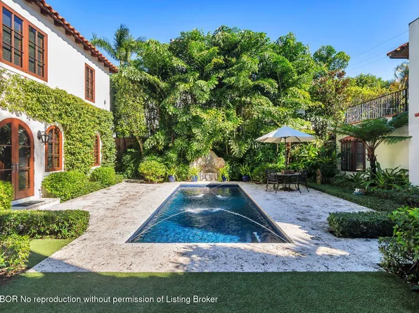 424 Brazilian Ave, Palm Beach, FL 33480