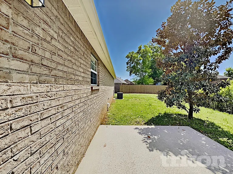 9023 Nevada Ave — Photo 16