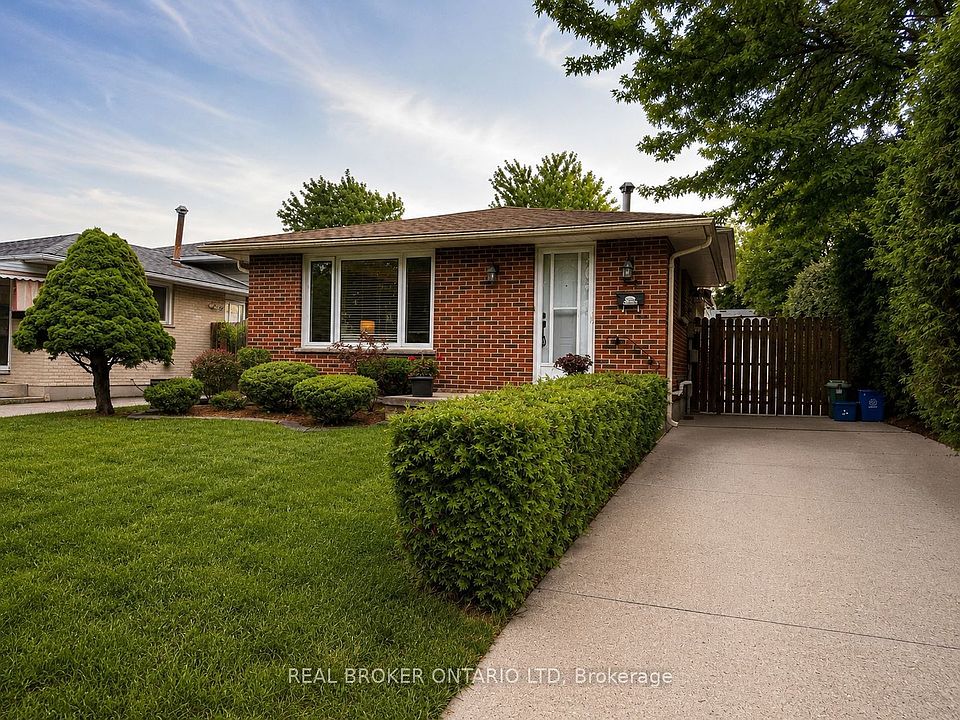 1st image of 95 Clifton Cres S