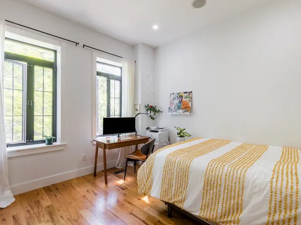 537 Chauncey Street image 13 of 19