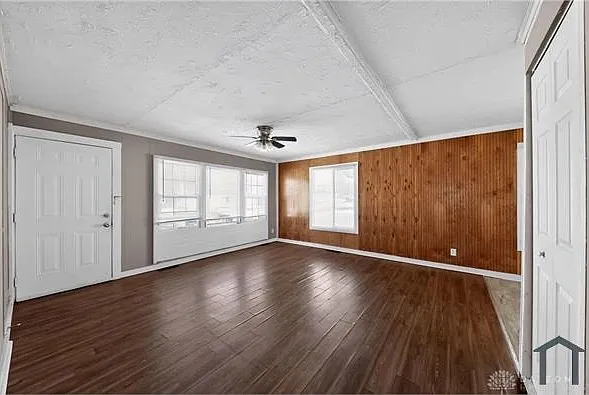 3 bed, 960 sqft, $1,700 — Photo 2