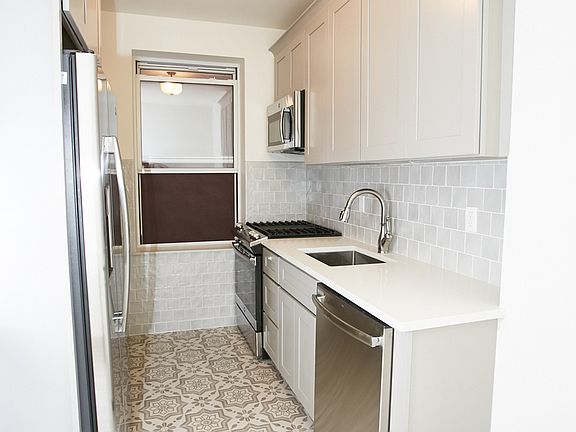 5th image of 29-12 Newtown Ave #3C
