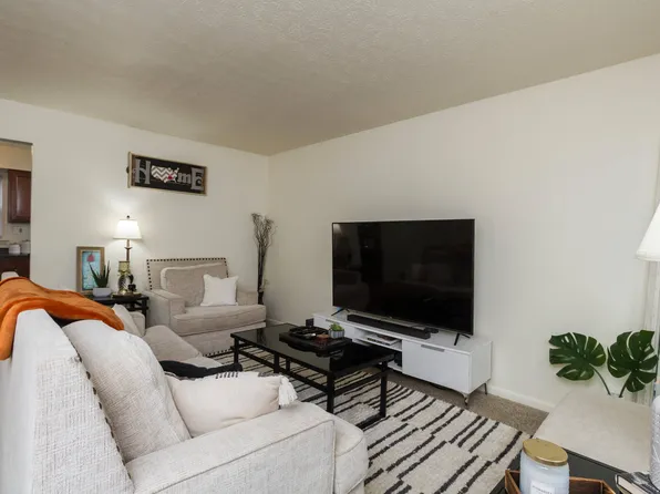 Hidden Creek Apartment Homes