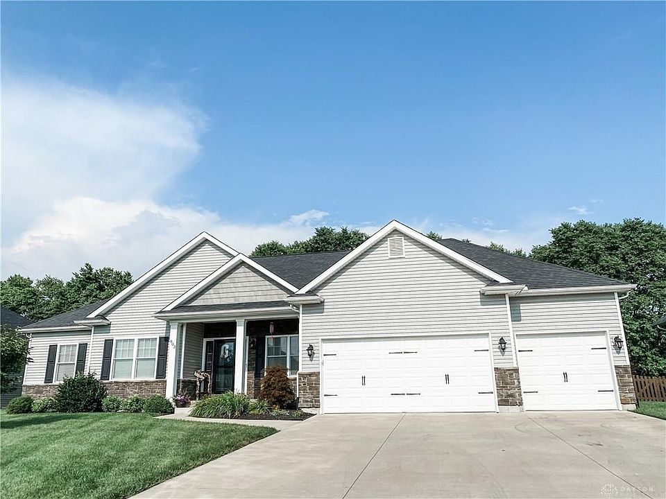 1st image of 903 Arrow Dr
