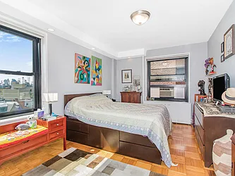 Sold by Pantiga Group