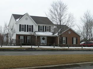 1050 S West St, Naperville, IL 60540