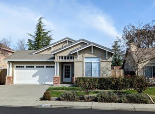 909 Dawnview Way, Vacaville, CA 95687