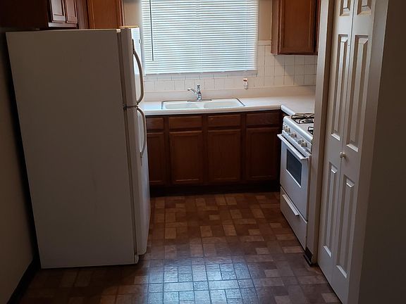 4th image of 2140 Kenilworth Ave APT 308