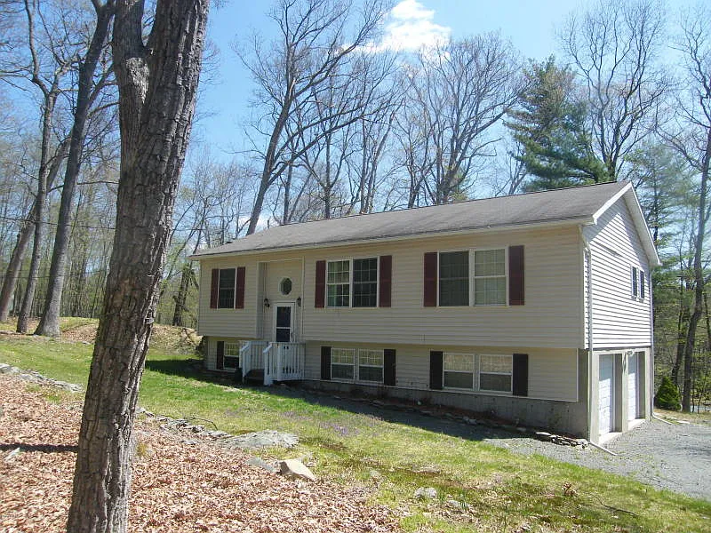 114 Blueberry Dr photo 1