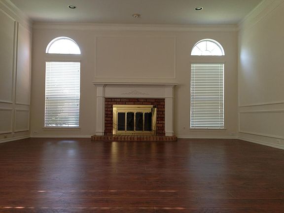 2nd image of 3412 Dartmouth Dr