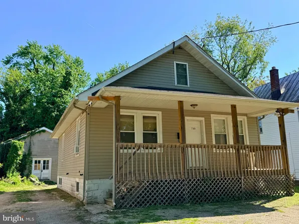 733 E Quince St, Vineland, NJ 08360
