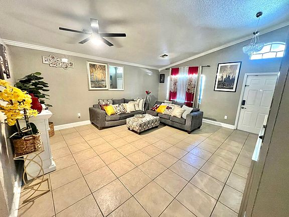 4th image of 1048 Park Hill Drive
