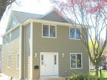 1st image of 30 Sherrard St