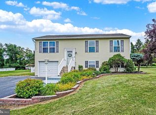 942 Limekiln Rd, New Cumberland, PA 17070