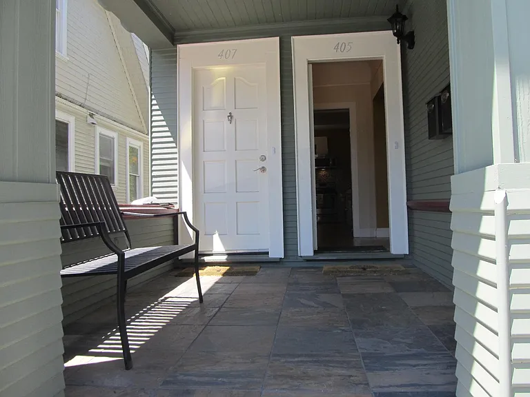 407 S 5th St #2 — Photo 2