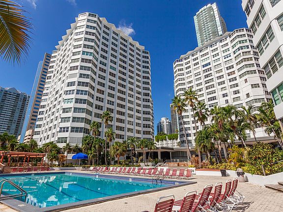 2nd image of 905 Brickell Bay Dr Suite 2026