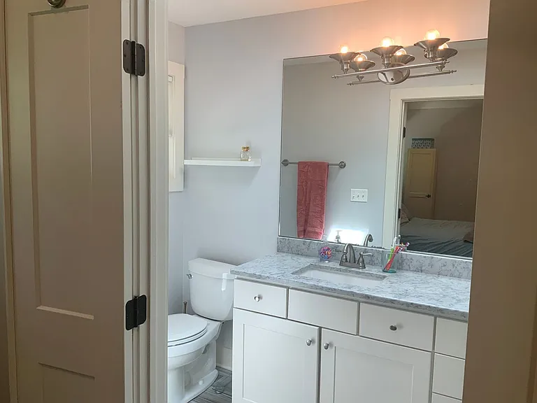 165 E Bay View Dr — Photo 9