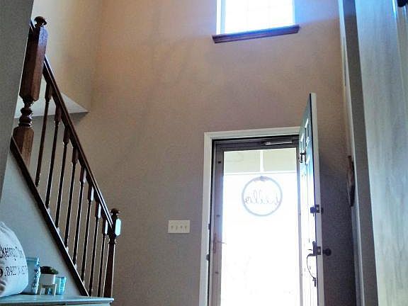 5th image of 957 Paisley Ct