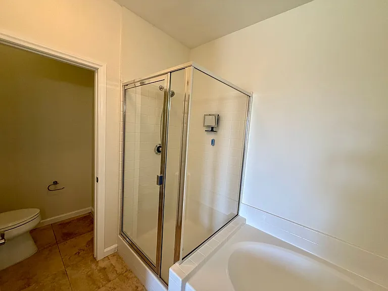 704 Peachy Canyon Cir #202 — Photo 33